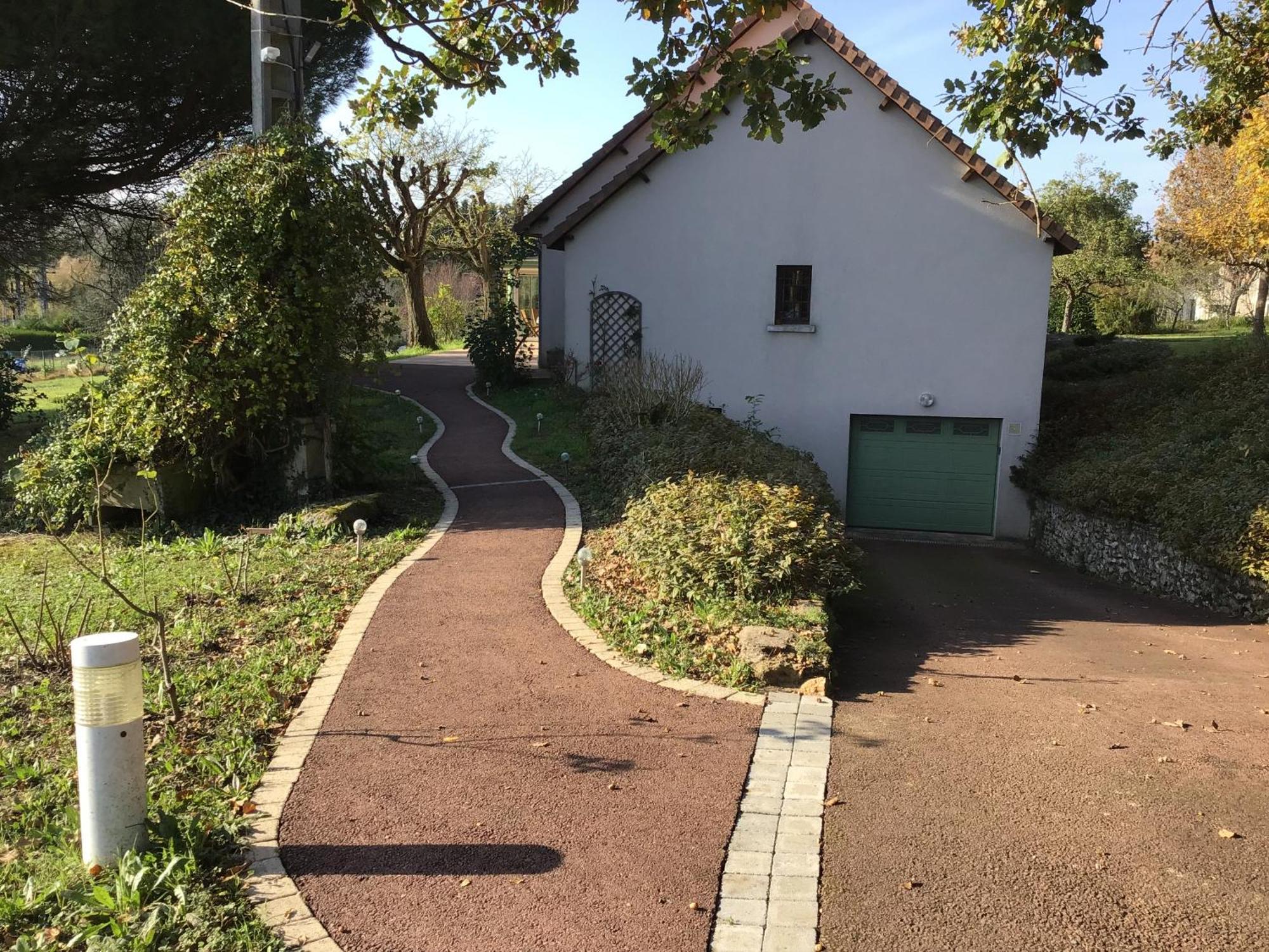Des Roux Et Des Pious Suite De 35 A 60 M2 Et 3 Chambres Pour Groupe De 2 A 6 Personnes Civray-de-Touraine Dış mekan fotoğraf