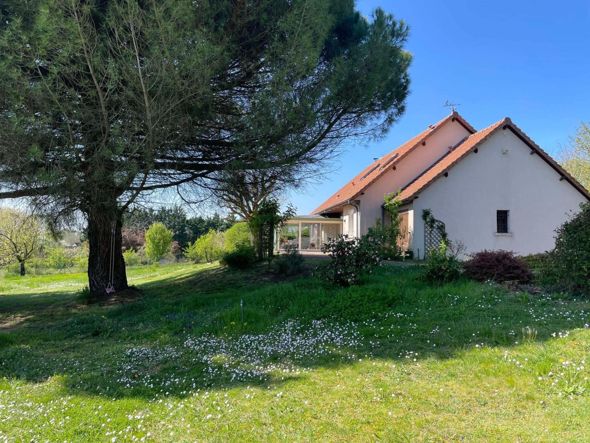 Des Roux Et Des Pious Suite De 35 A 60 M2 Et 3 Chambres Pour Groupe De 2 A 6 Personnes Civray-de-Touraine Dış mekan fotoğraf